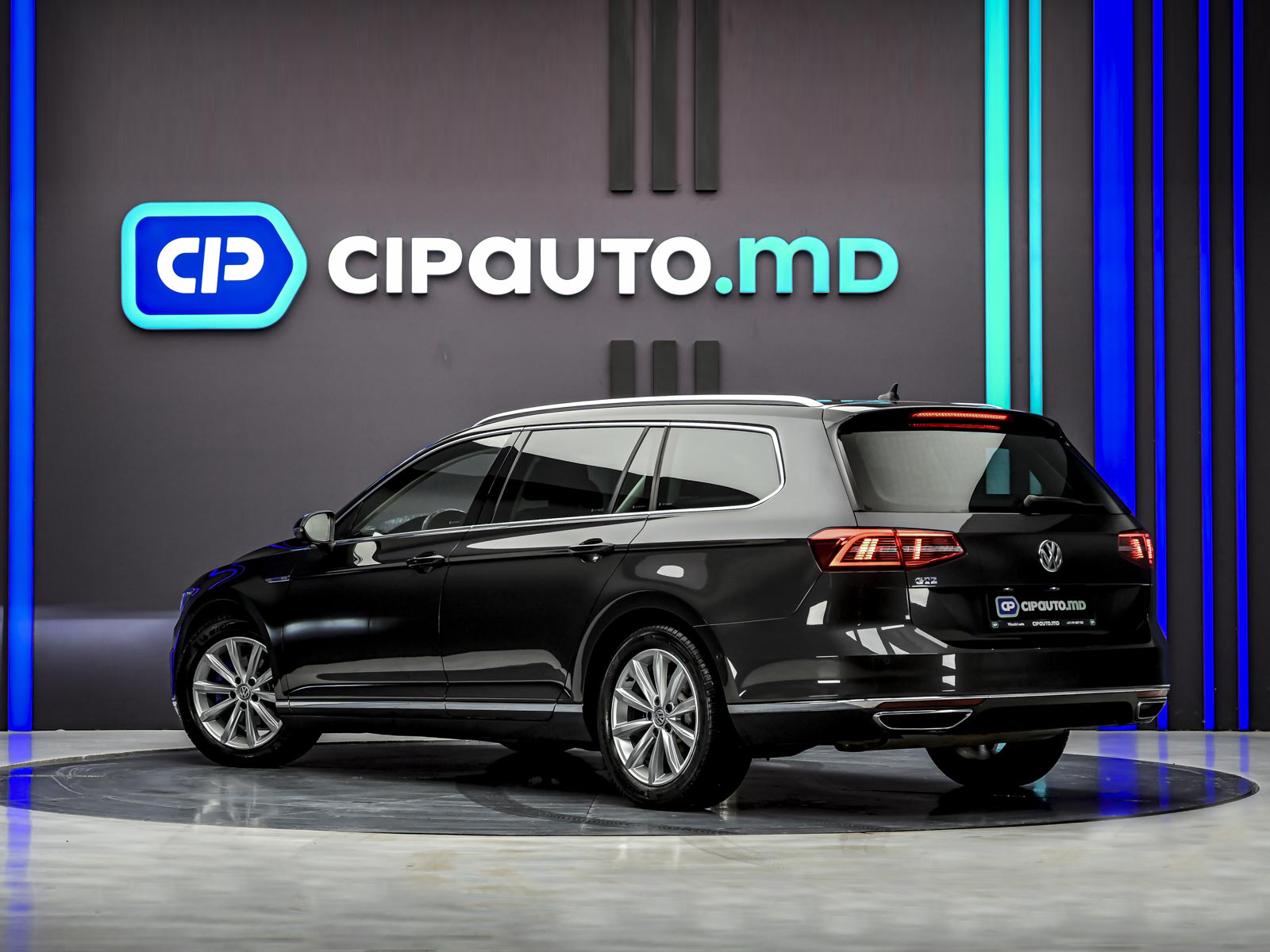 Volkswagen Passat 2018 2/14