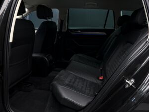 Volkswagen Passat 2018 7/14