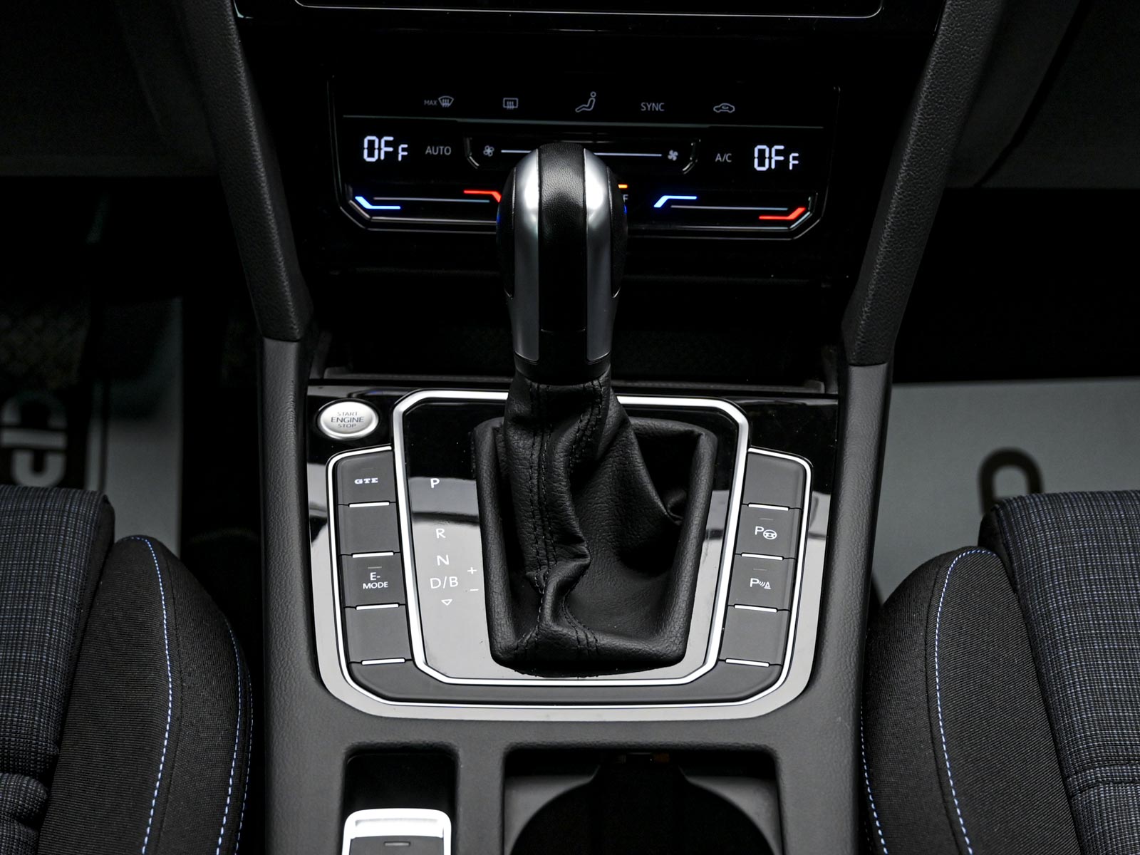 Volkswagen Passat GTE2022 12/14