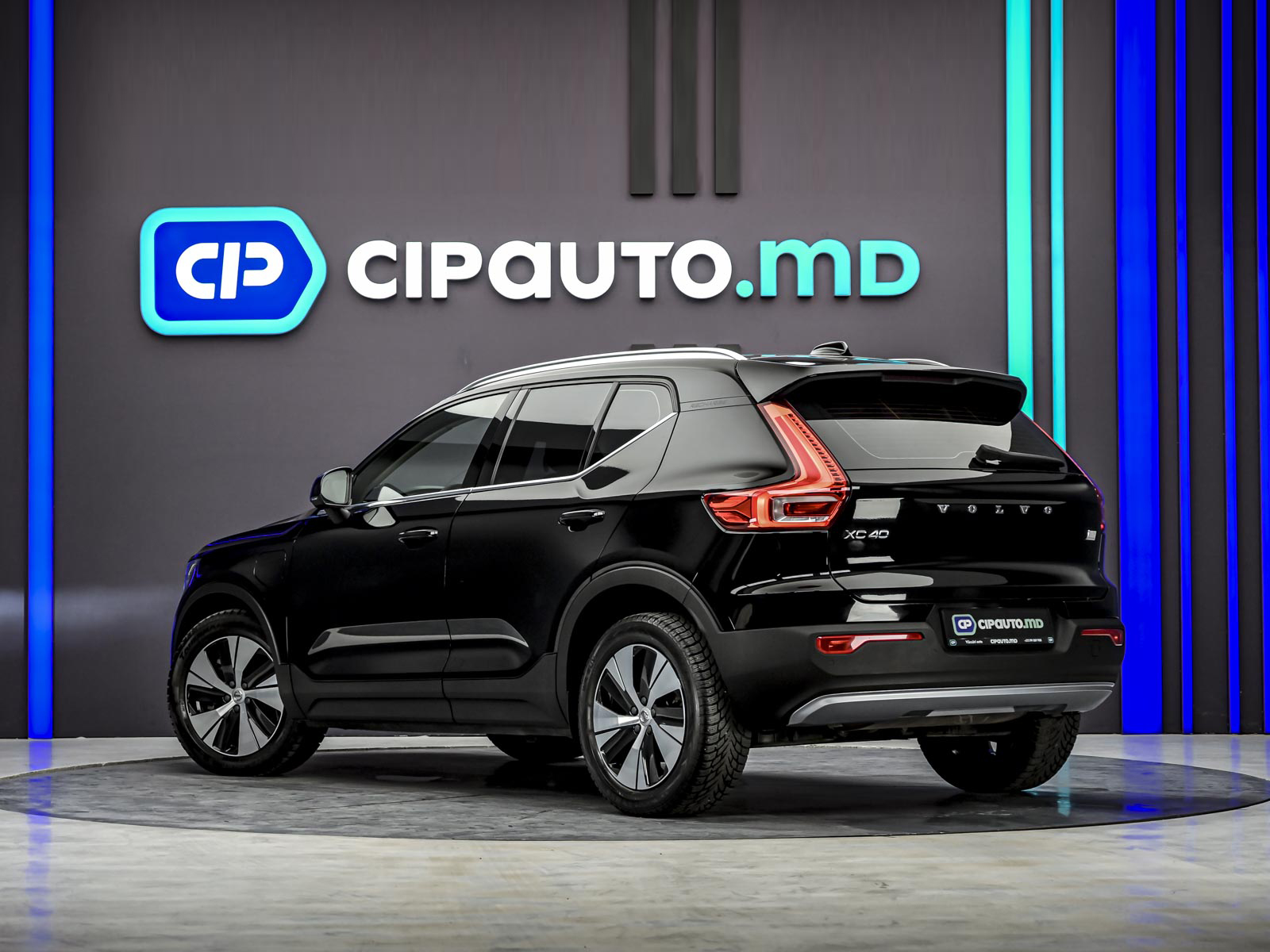 Volvo XC40 2021 2/13