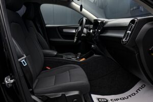 Volvo XC40 2021 6/13