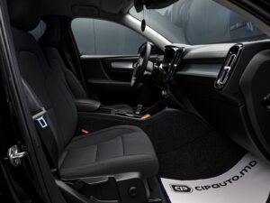 Volvo XC40 2021 6/13