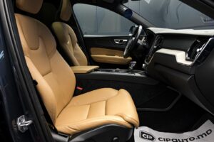 Volvo XC60 2017 6/13