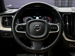Volvo XC60 2017 9/13