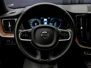 Volvo XC60 2021 9/15