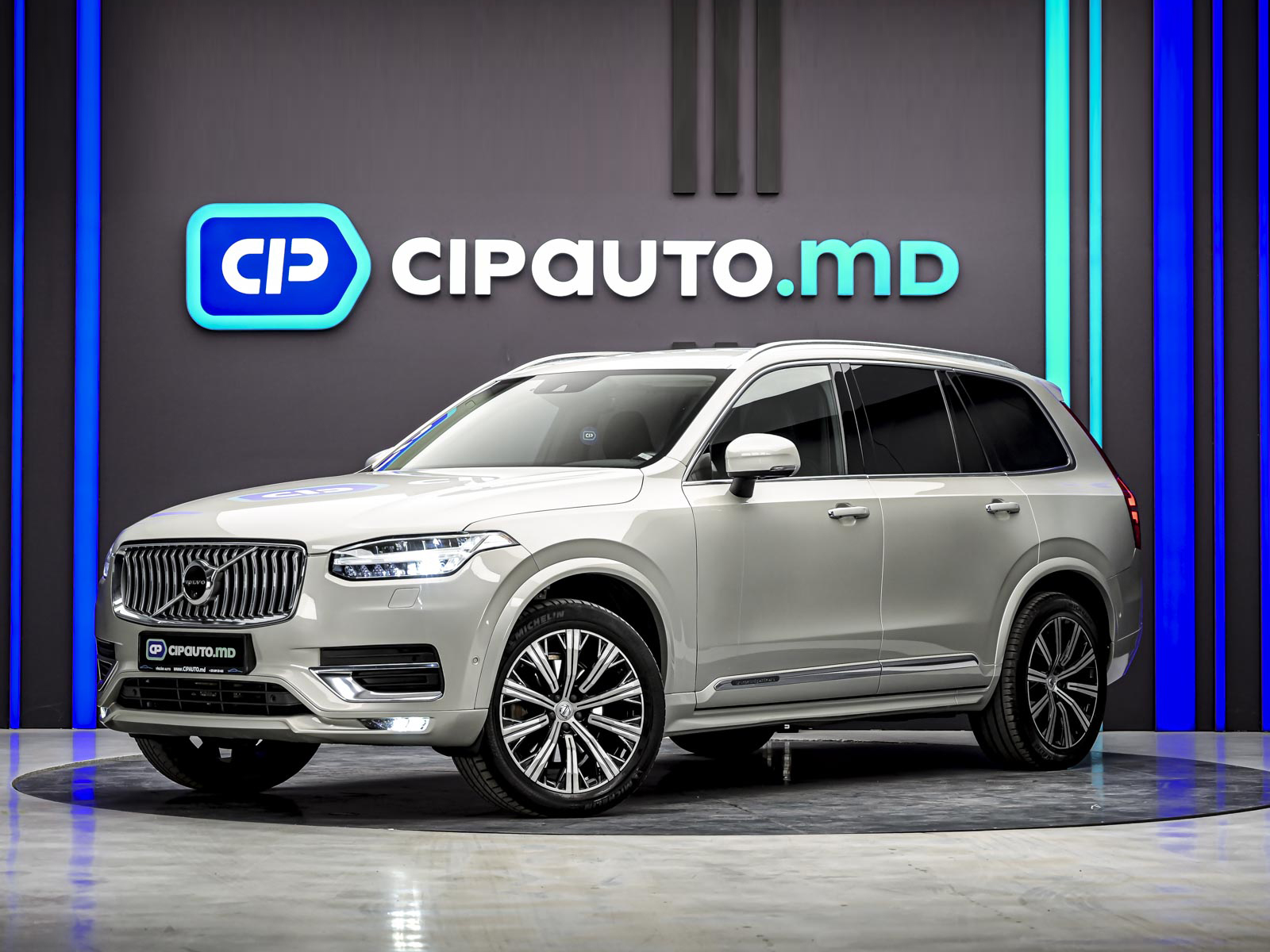 Volvo XC90 2019 1/14