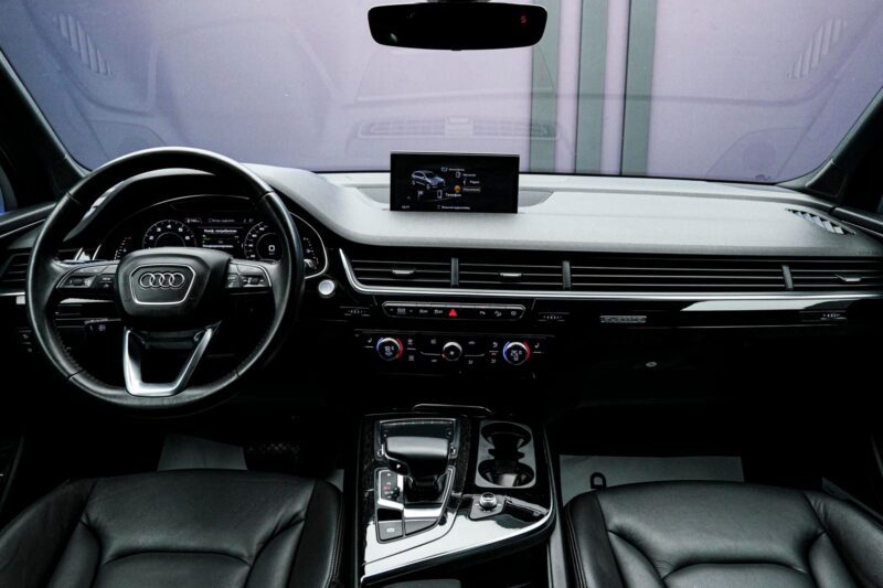 Audi Q7 2019 5/17