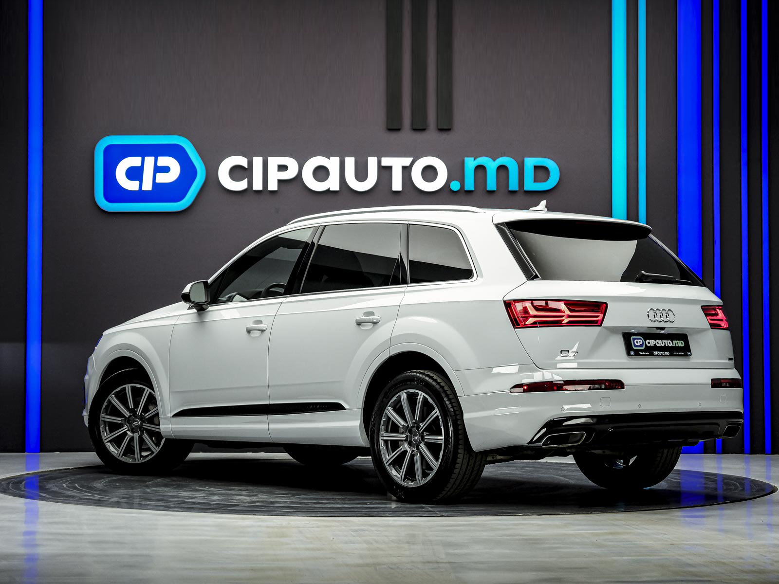 Audi Q7 2019 2/17