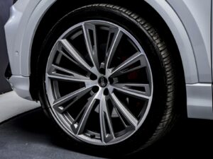 Audi Q8 2023 48/98
