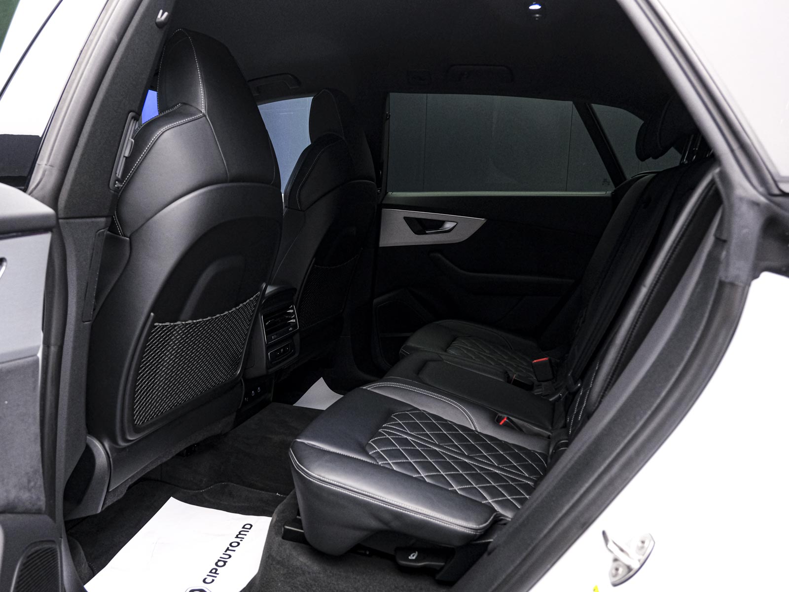 Audi Q8 2023 52/98