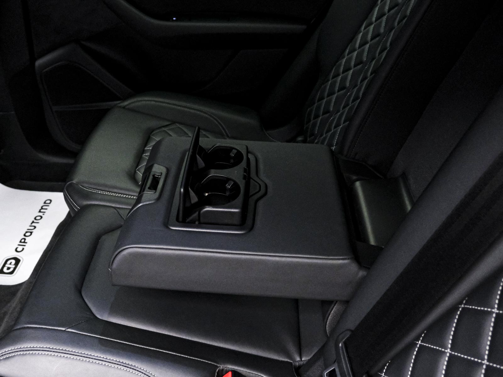 Audi Q8 2023 53/98