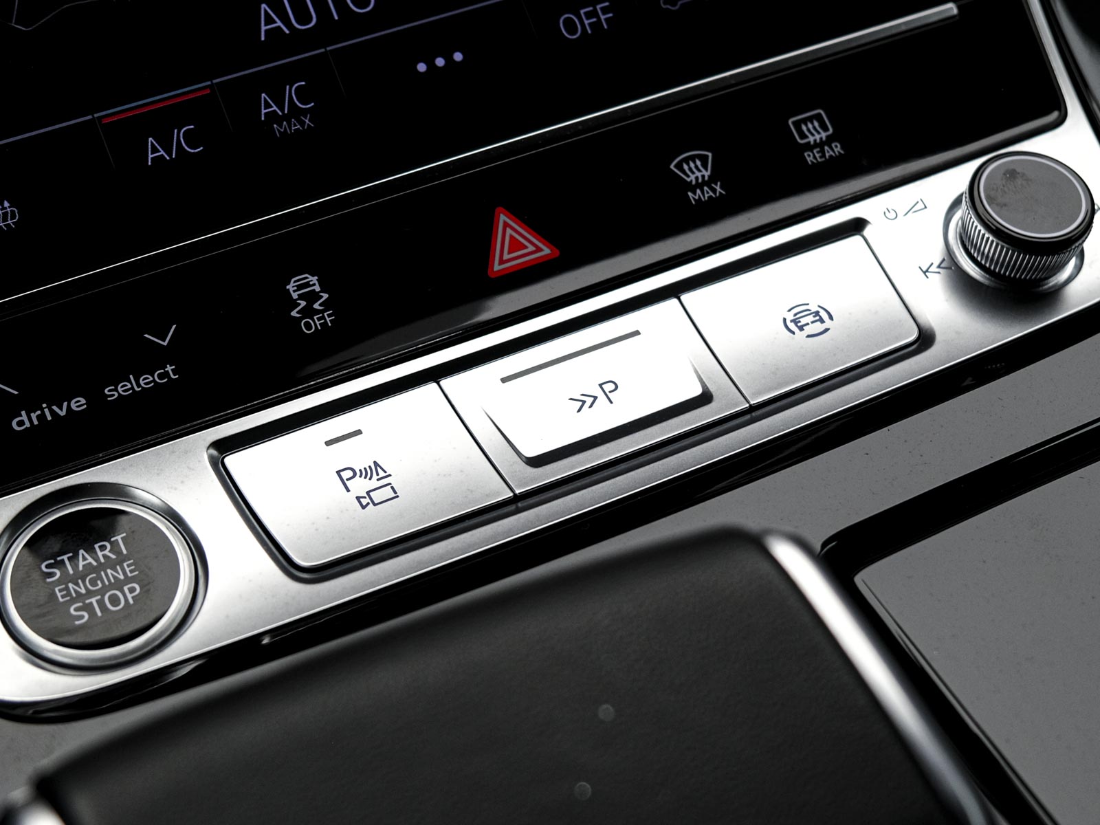 Audi Q8 2023 74/98
