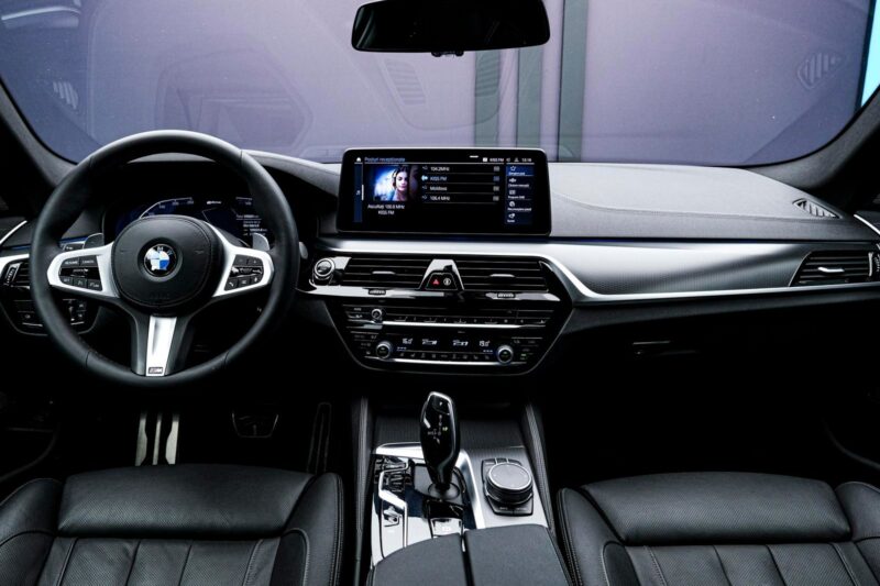 BMW 5 Series 530e2020 5/16