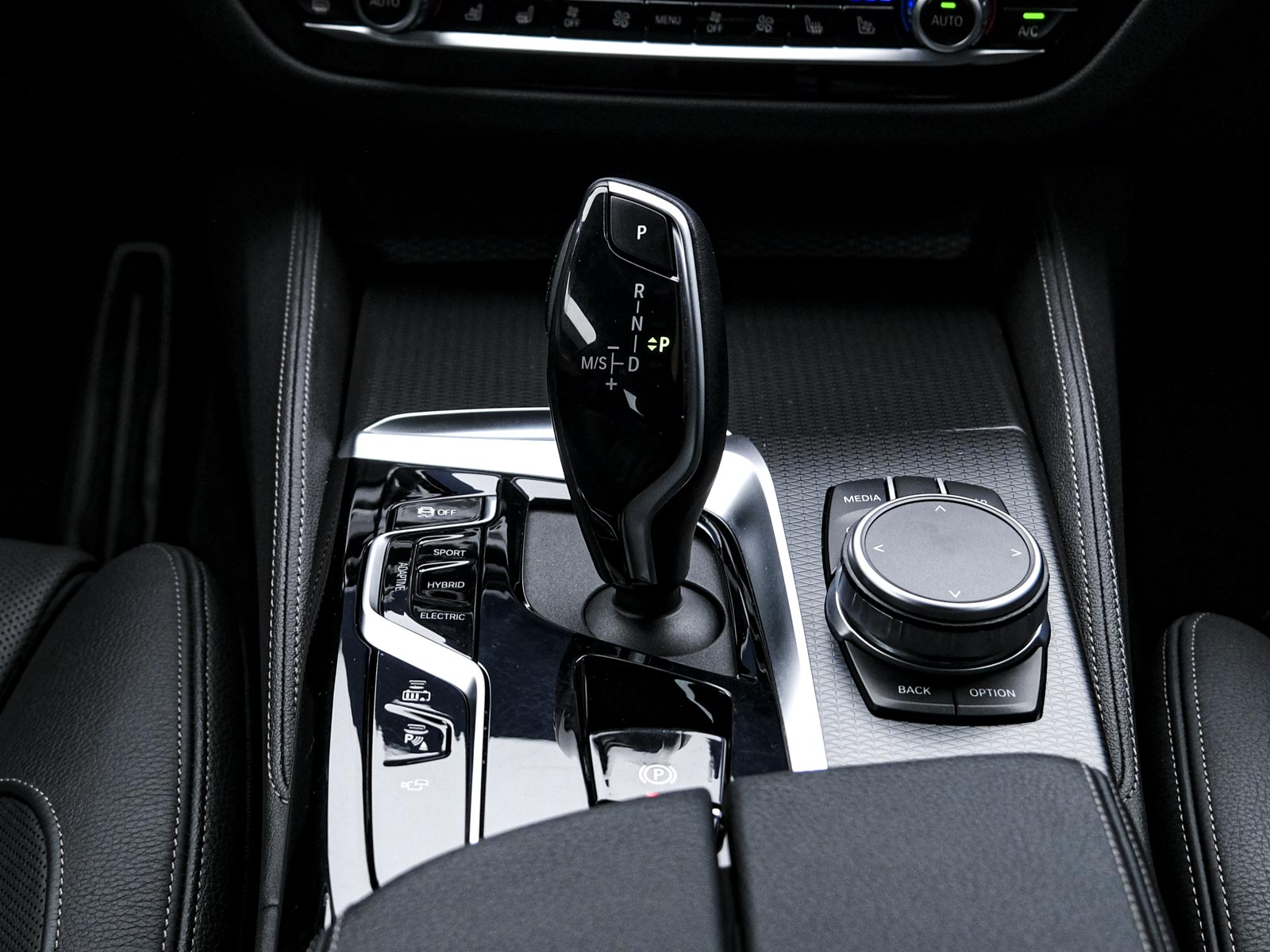 BMW 5 Series 530e2020 12/16
