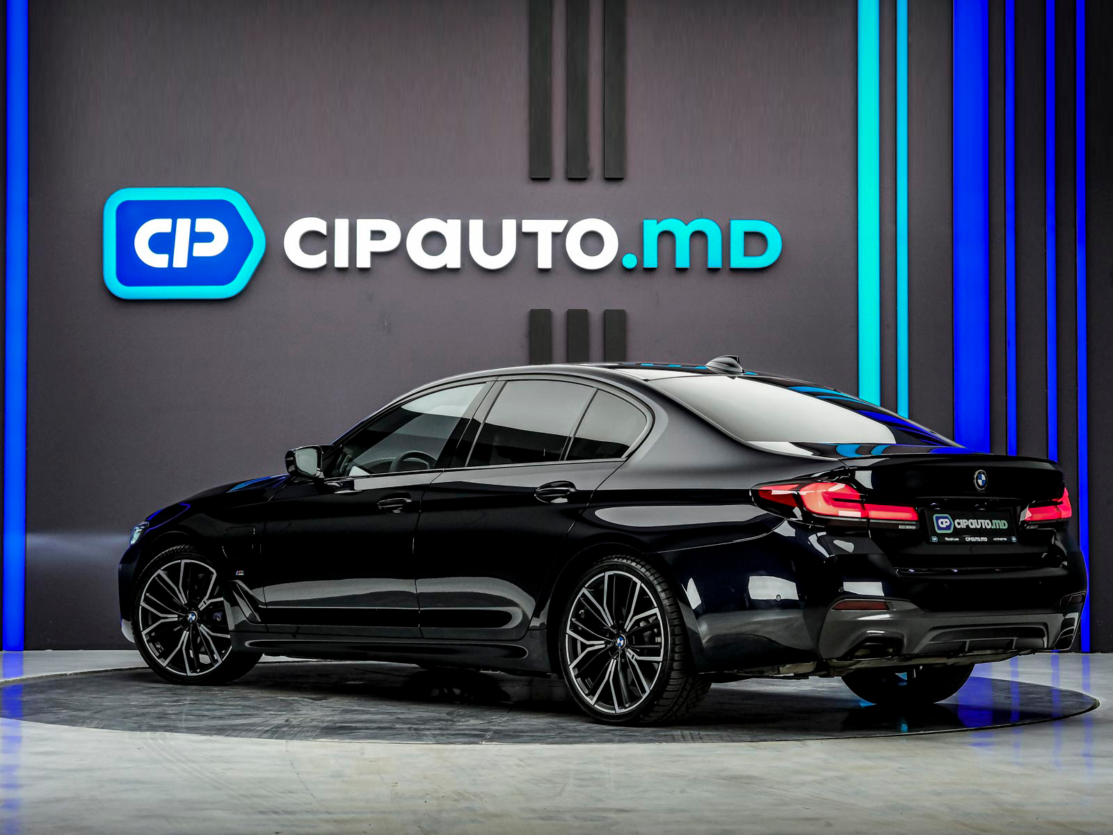 BMW 5 Series 530e2020 2/16