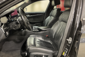 BMW 5 Series 530e2021 6/8