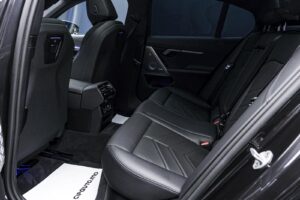 BMW 5 Series 530e2025 7/107