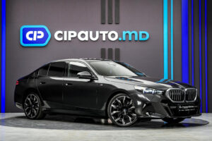 BMW 5 Series 530e2025 4/107