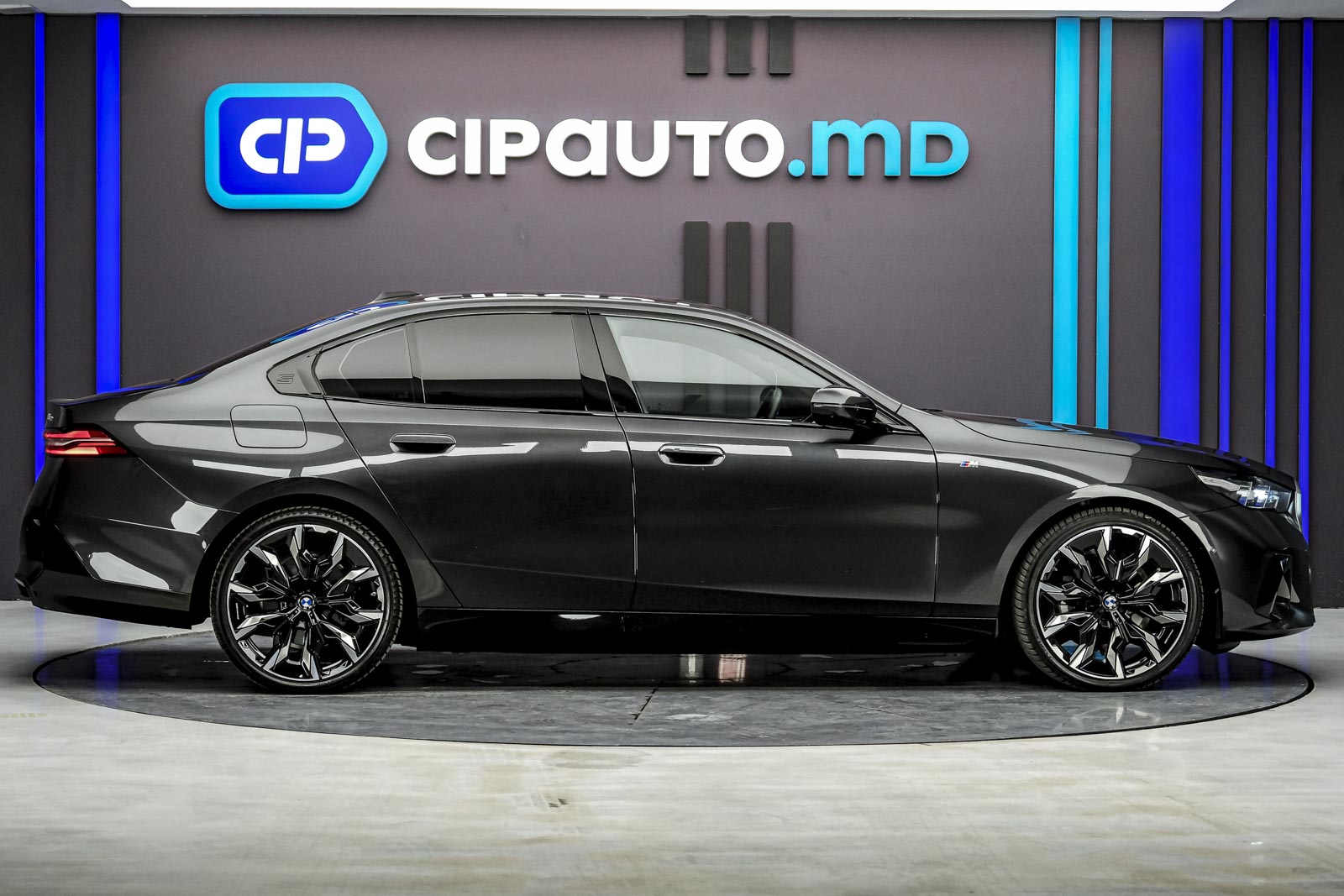 BMW 5 Series 530e2025 19/107