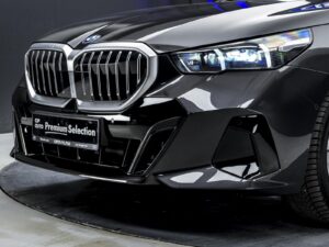 BMW 5 Series 530e2025 33/107