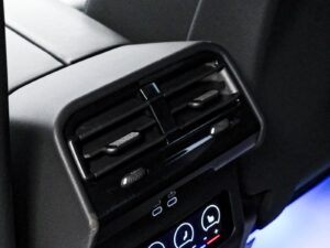 BMW 5 Series 530e2025 56/107