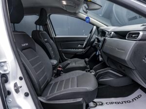 Dacia Duster 2023 6/13