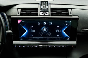 DS_Automobiles DS 7 Crossback OPERA2021 10/15