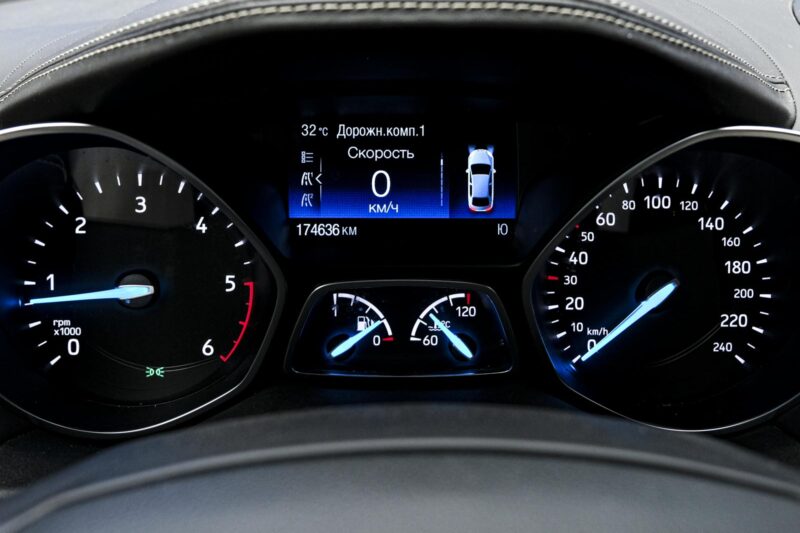 Ford Kuga 2018 8/14