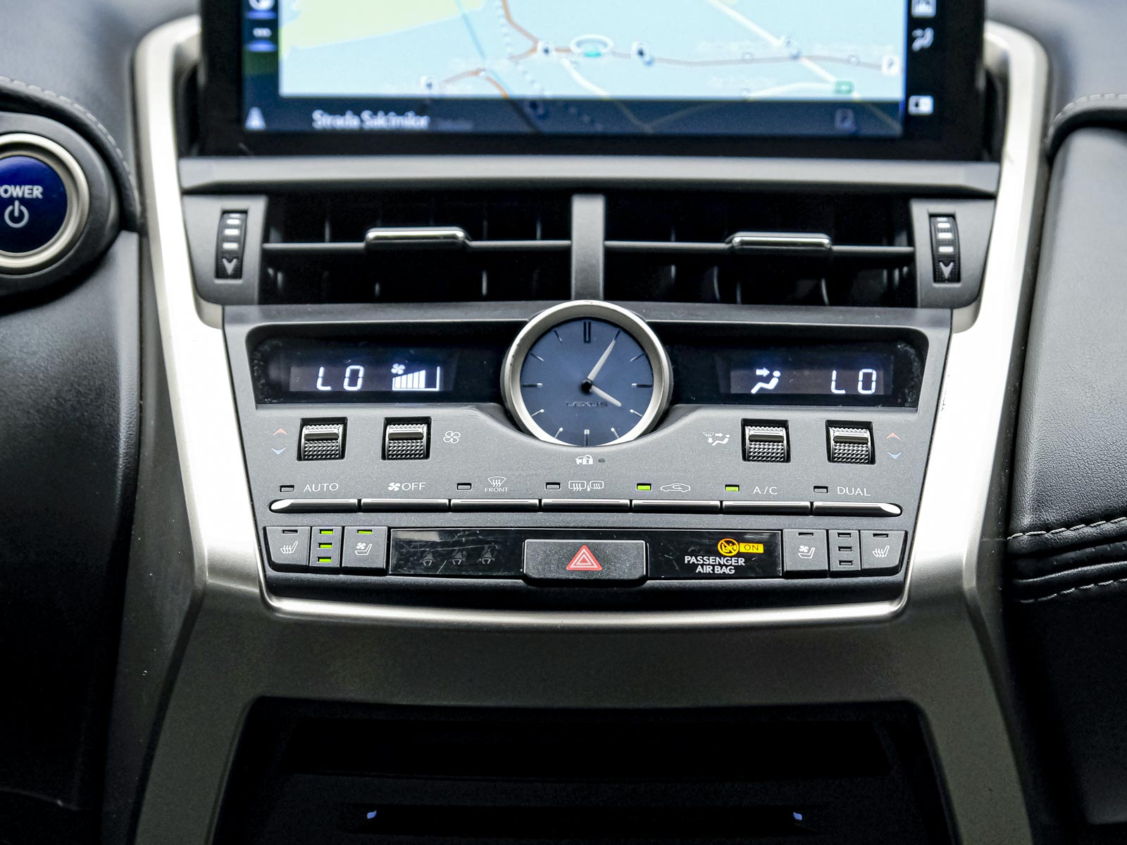Lexus NX 300h2018 11/16