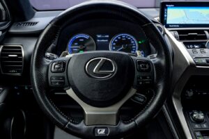 Lexus NX 300h2018 9/16