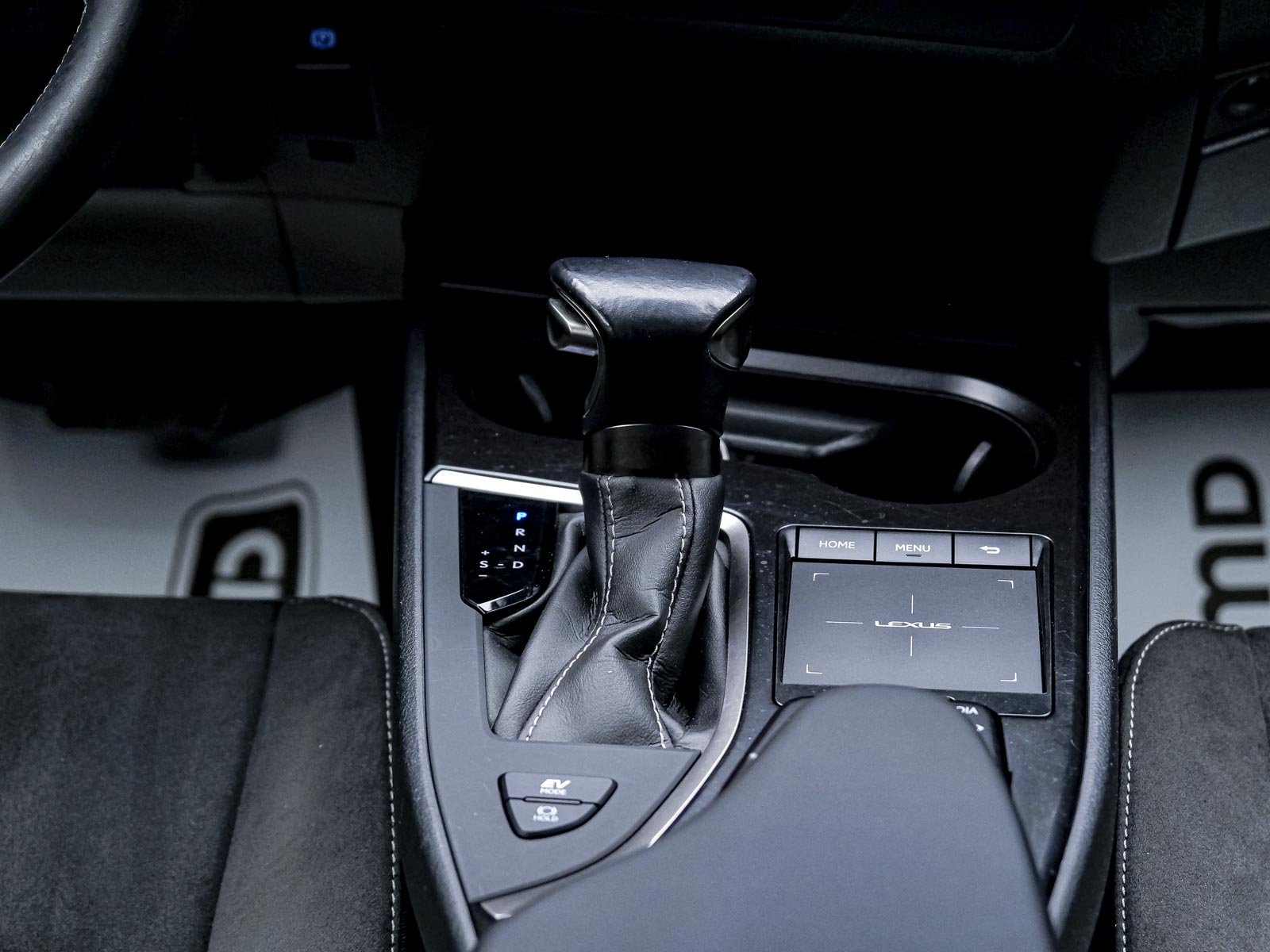 Lexus UX 250h 2022 12/14