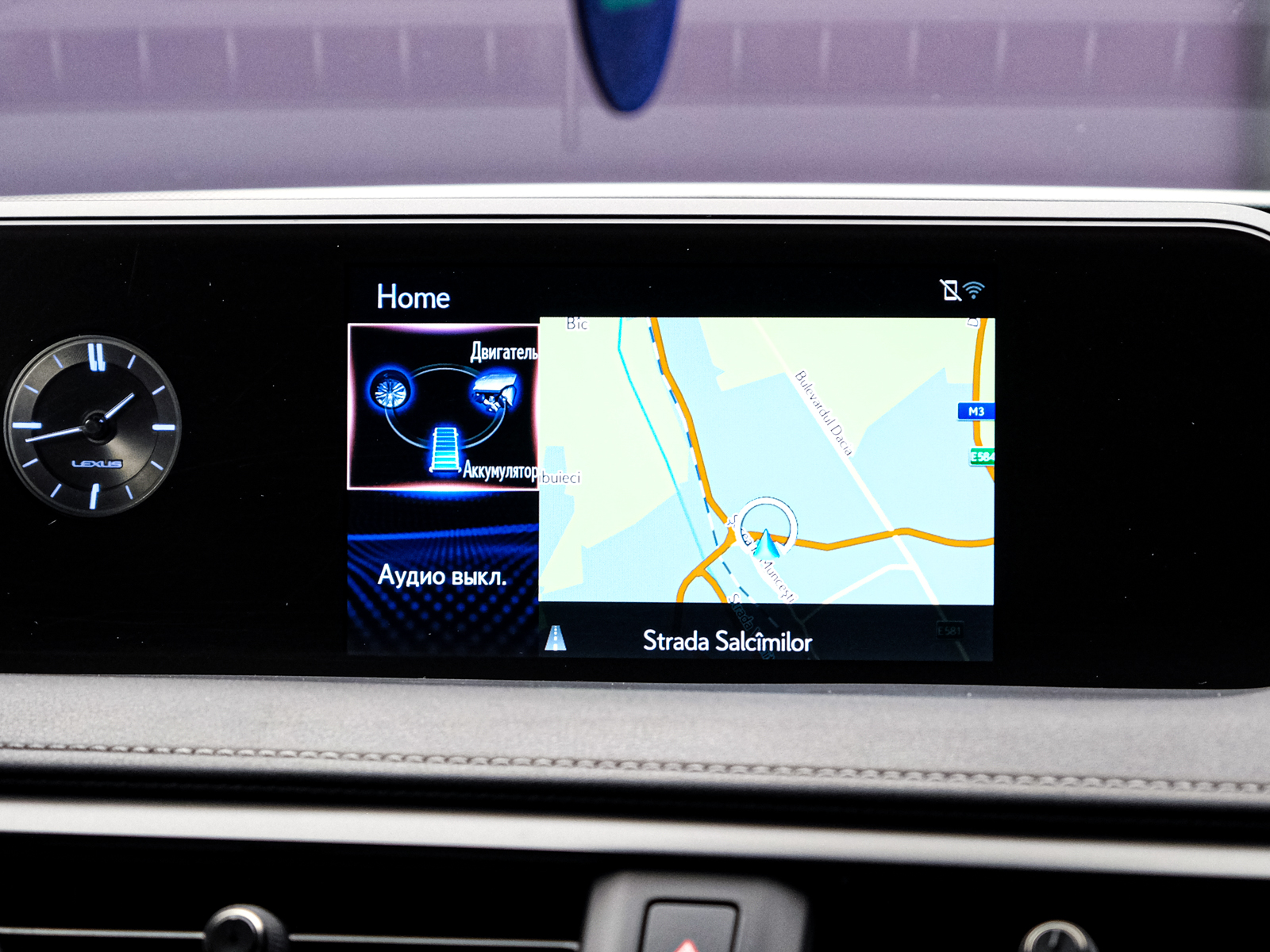 Lexus UX 250h 2022 10/14