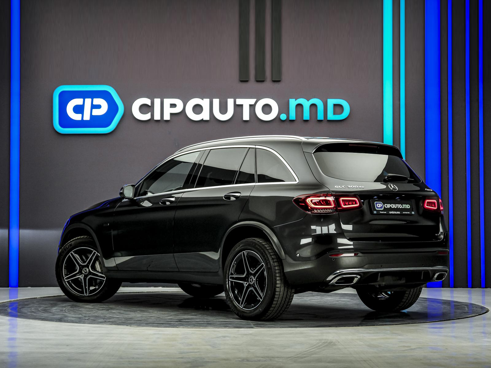 Mercedes-Benz GLC 300de2021 2/15