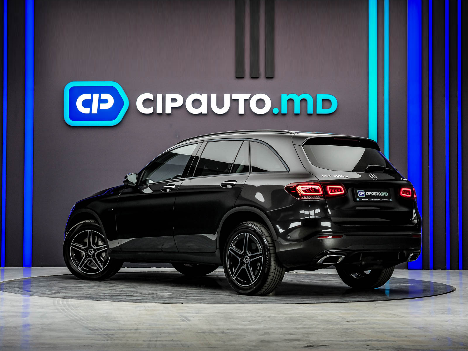 Mercedes-Benz GLC 300de2021 2/15