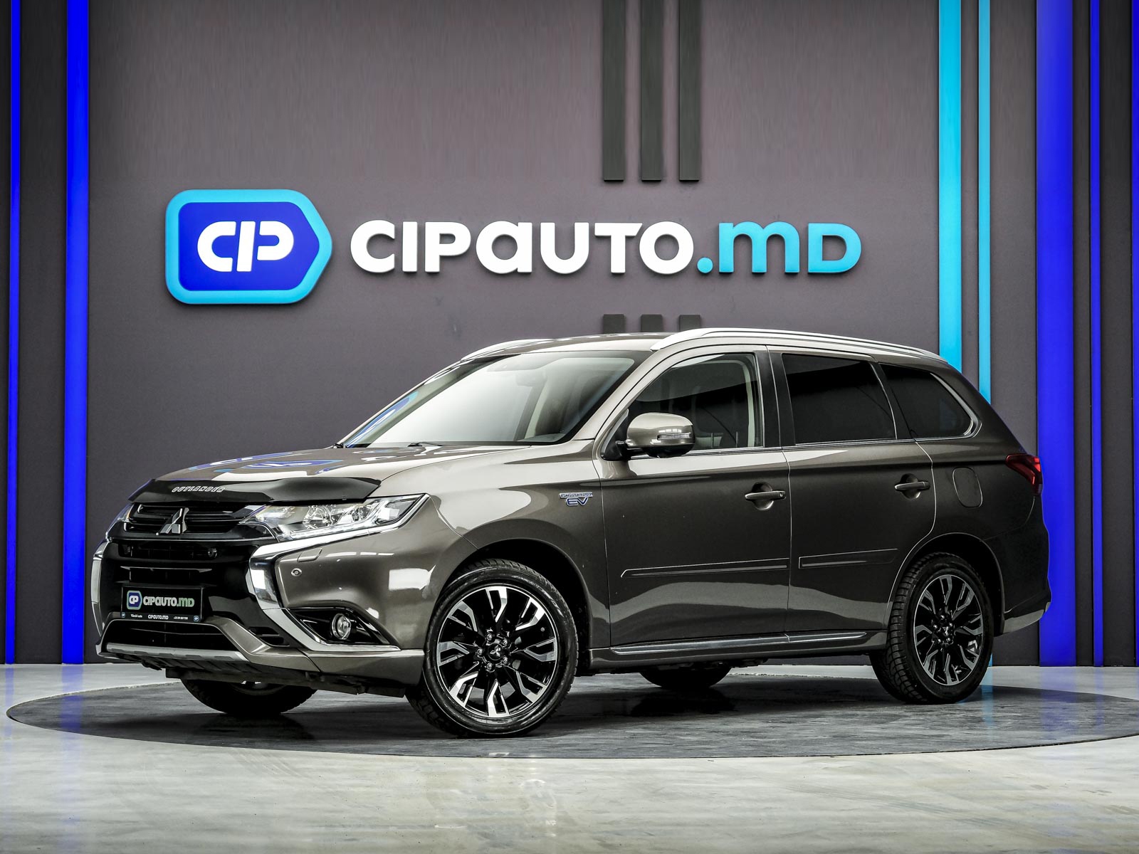 Mitsubishi Outlander 2016 1/15