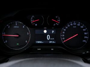 Opel Grandland X 2018 8/14