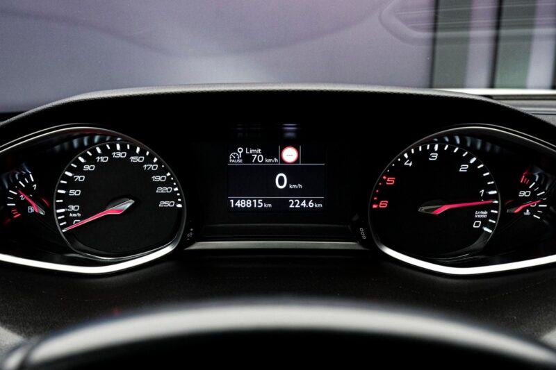 Peugeot 308 2021 8/14