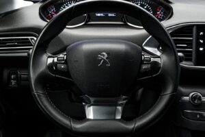 Peugeot 308 2021 9/14