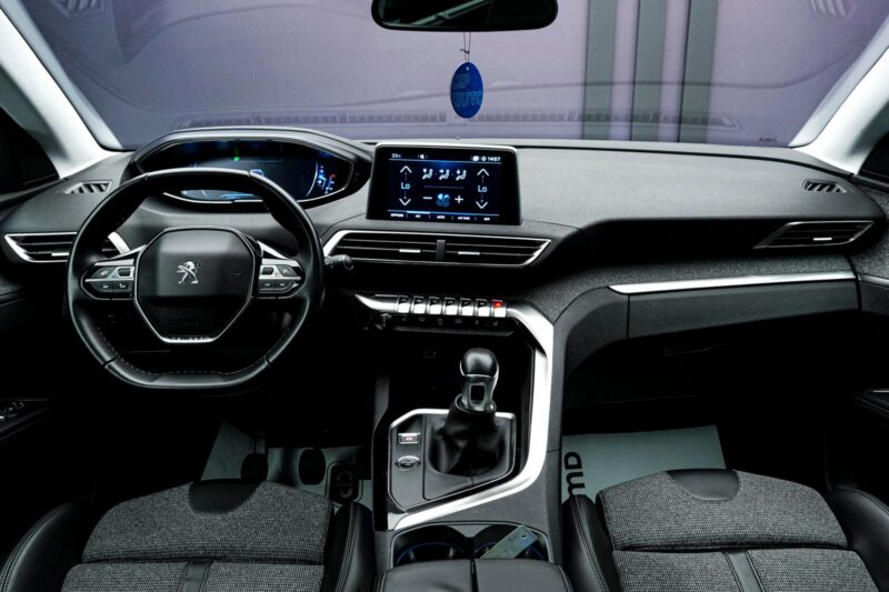 Peugeot 5008 2018 5/15