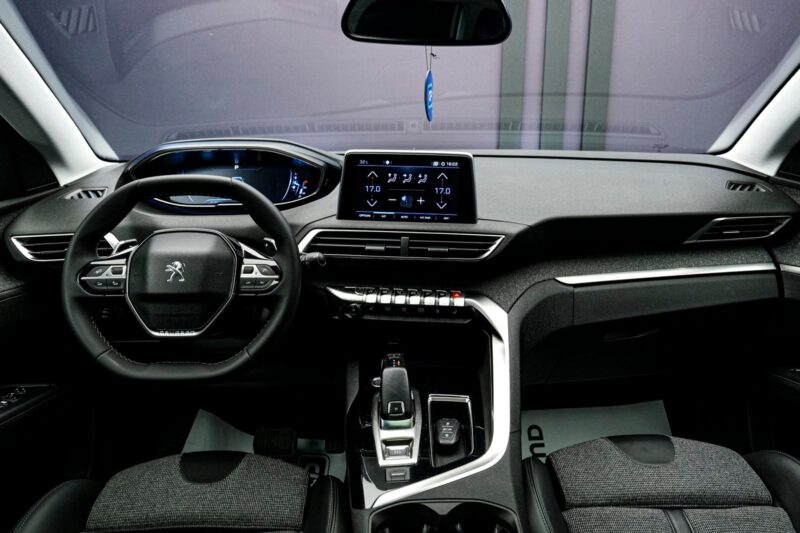 Peugeot 5008 2019 5/16