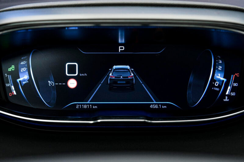 Peugeot 5008 2019 8/16