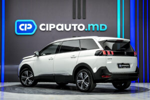 Peugeot 5008 2019 2/16