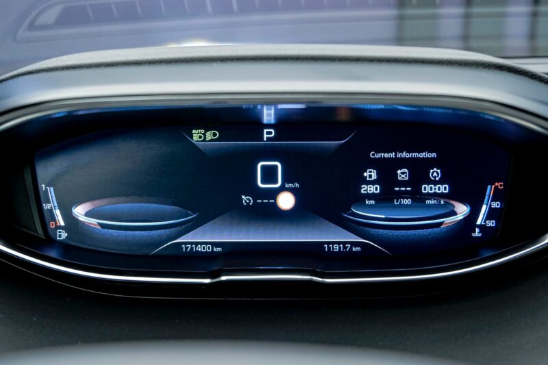 Peugeot 5008 2019 8/16