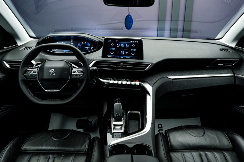 Peugeot 5008 2020 5/15