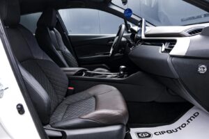 Toyota C-HR 2018 6/14