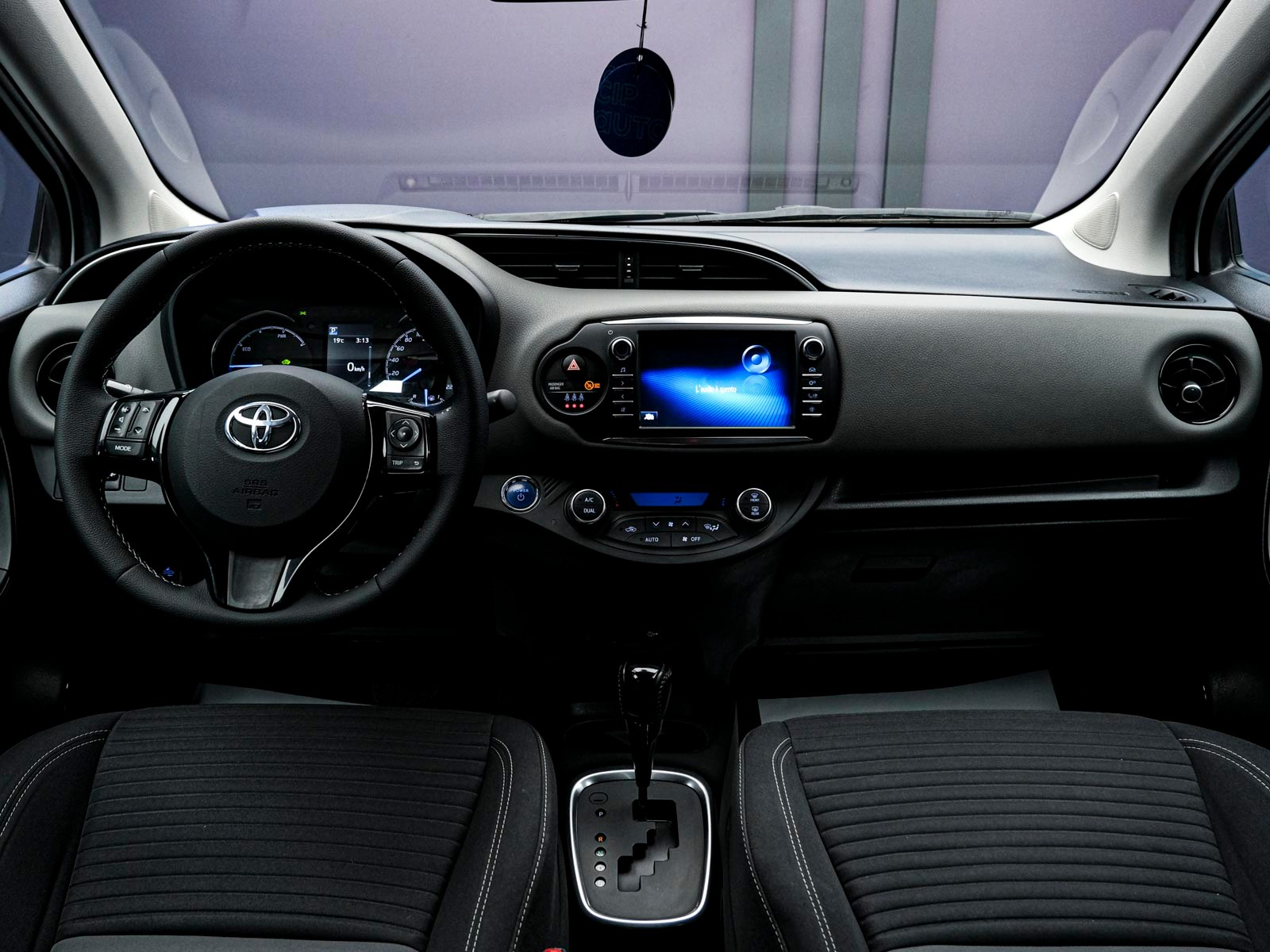 Toyota Yaris 2018 5/16