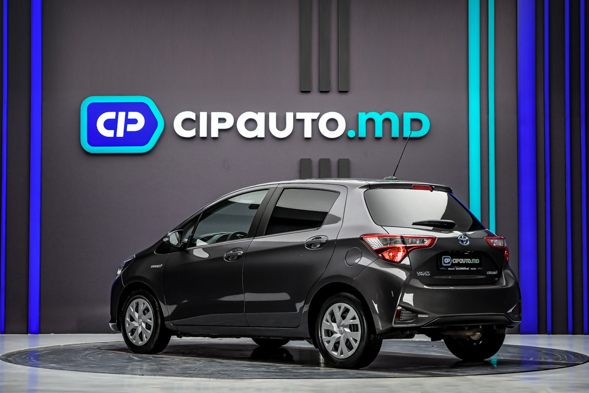 Toyota Yaris 2018 2/14