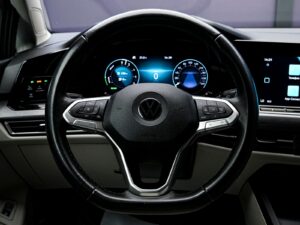 Volkswagen Golf 2021 9/14