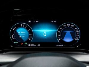 Volkswagen Golf 2021 8/14