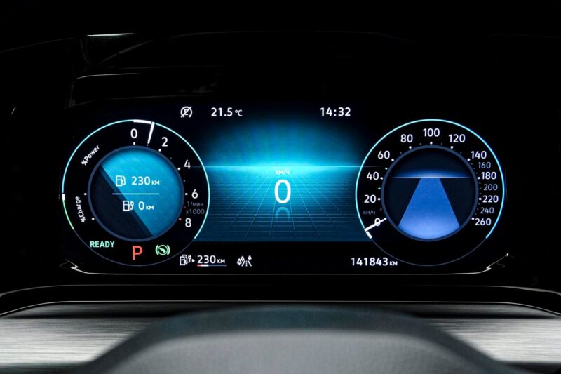 Volkswagen Golf 2021 8/14